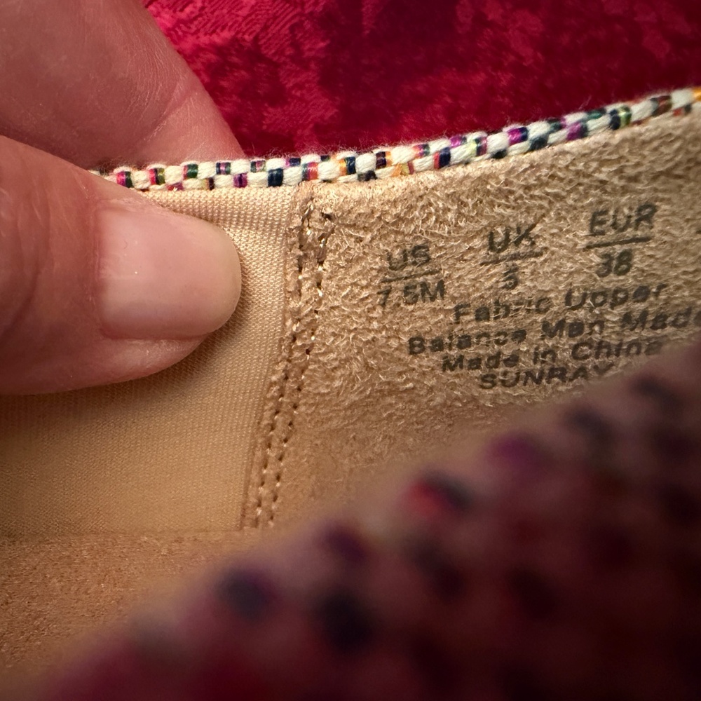 Dr. Scholl's Pastel Rainbow Woven Espadrille Slip-Ons Reposhing these cute shoes - Picture 3 of 9